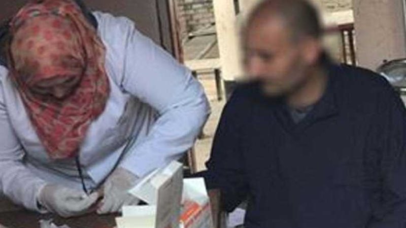 سحب عينات من سجناء