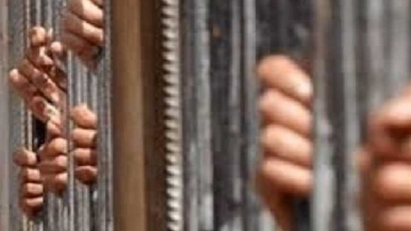 حبس عاطلين لسرقتهما