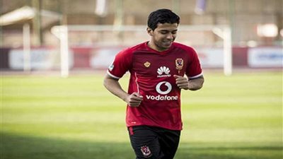 مشادة بين حمودي وأحد جماهير الأهلي