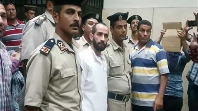 جنايات المنصورة تستأنف محاكمة المتهم بقتل طفليه 