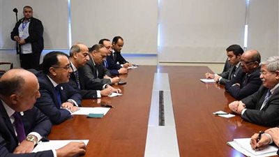 رئيس الوزراء يلتقي نظيره الجزائري بأديس أبابا