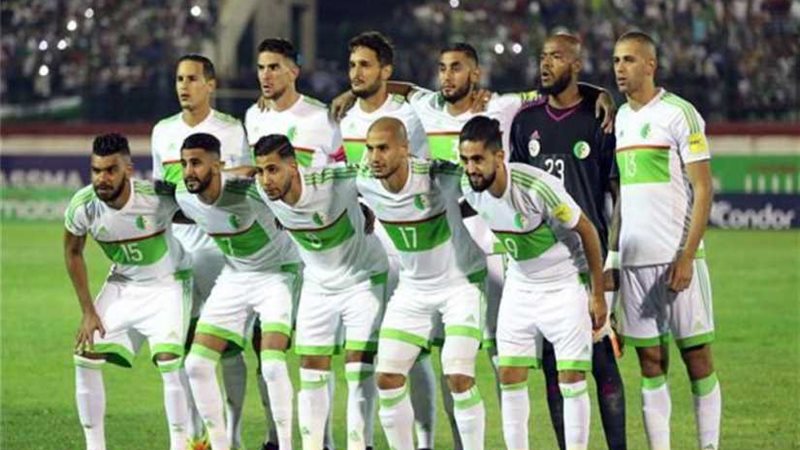 منتخب الجزائر يصل