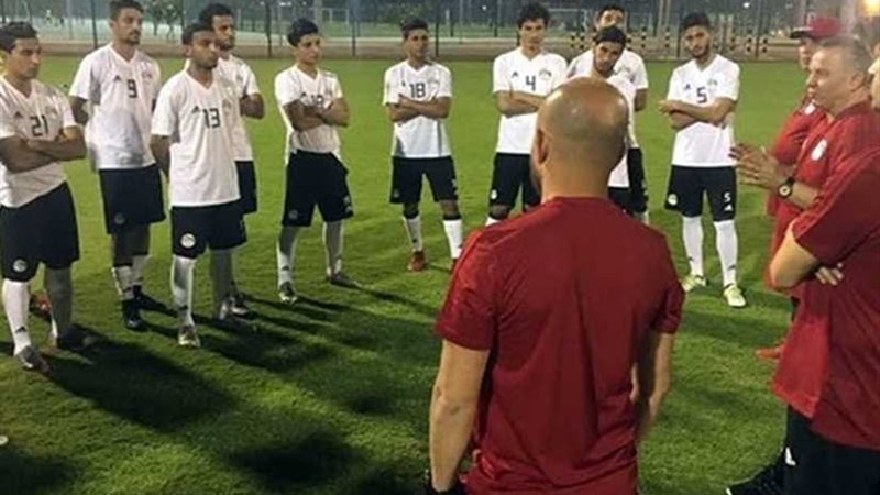 انضمام ثلاثي المنتخب