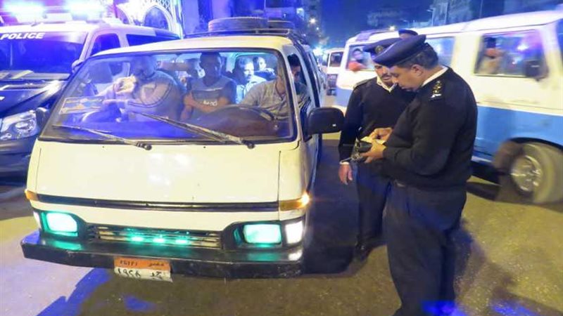 بالصور.. حملات ليلية