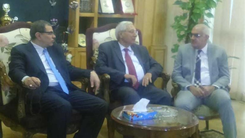 وزير القوى العاملة