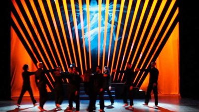 العرض المسرحي 