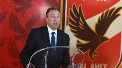 الخطيب يوجه الشكر للجماهير بعد جراحة الرقبة