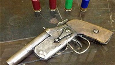 إصابة عامل برش خرطوش في مشاجرة مع عاطل بمنية النصر