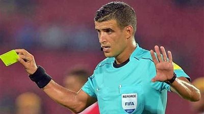 إيقاف حكم مباراة الذهاب بين الأهلي والترجي في نهائي دوري الأبطال