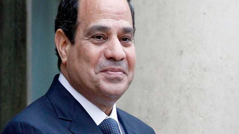 السيسي يتبادل برقيات