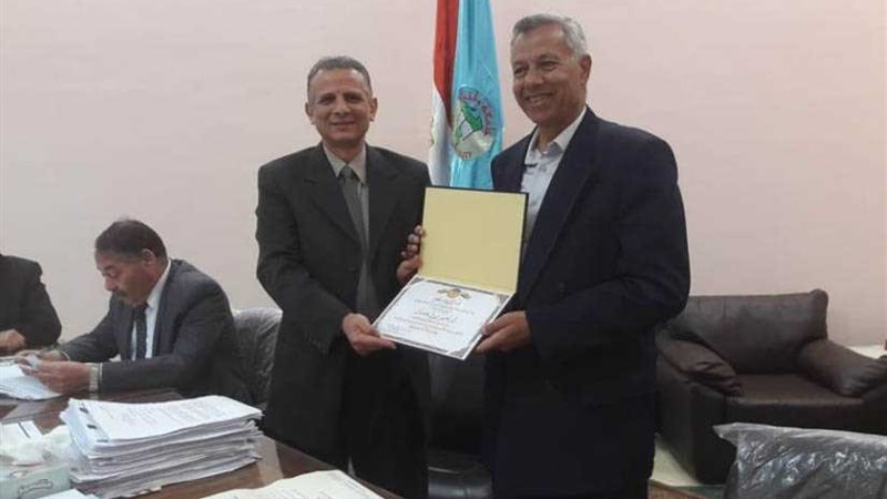 جامعة طنطا تكرم سلكها