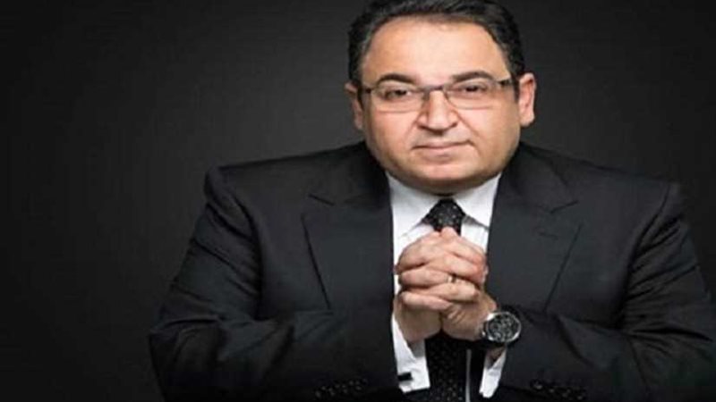 الكاتب الصحفي خير