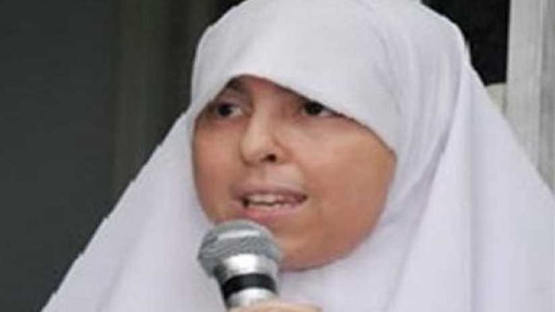 حبس ٦ بينهم ابنة