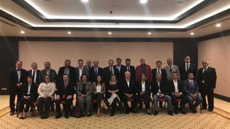 بالصور.. منال الشلقاني