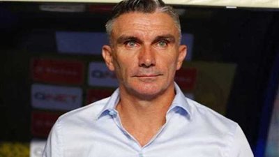 كارتيرون يُحمل الحكم نتيجة مباراة الوصل.. ويصرح : 