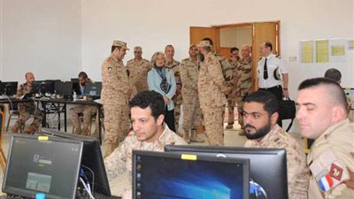 السفيرة الفرنسية لدى الكويت تؤكد تعزيز التعاون العسكرى بين البلدين