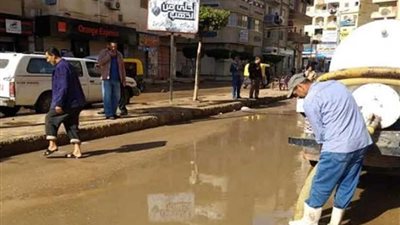 هطول أمطار غزيرة وتوقف حركة الصيد بمدن ومراكز البحيرة