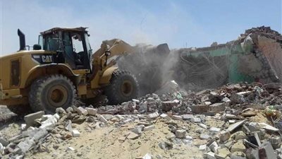 إزالة 18 حالة تعد على أملاك الري بـ 