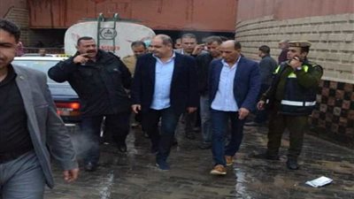 محافظ الغربية يتفقد عمليات شفط المياه ويتفقد الشوارع والطرق.. (صور)