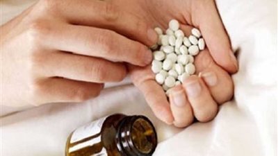 طالبة تُقبل على الانتحار بحبوب حفظ الغلال السامة بالبحيرة