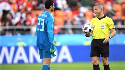 طبيب الأهلي: الشناوي سيغيب 3 أسابيع