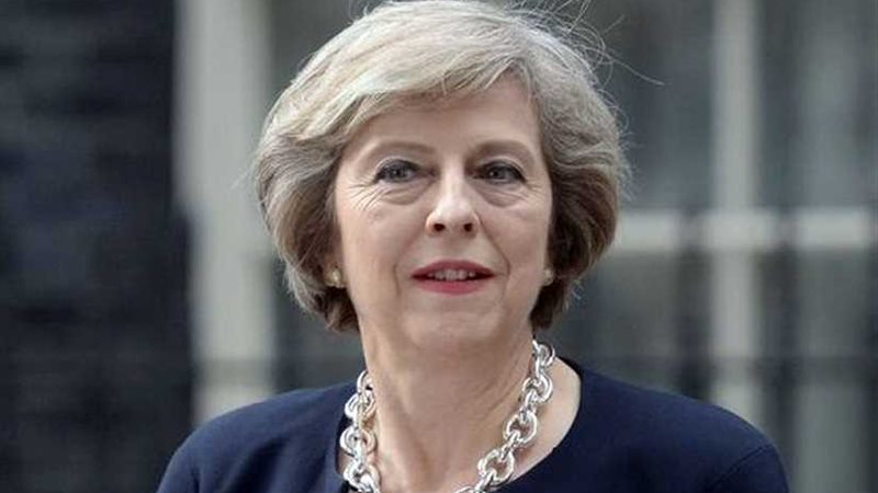 ماي تعلن استعدادها