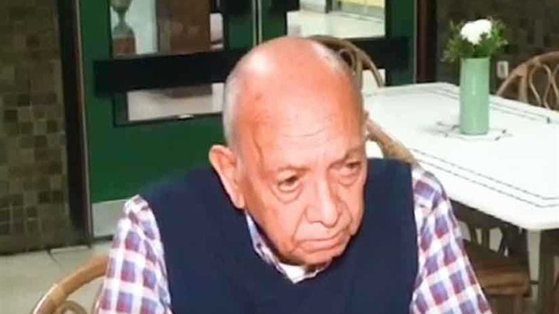 رائد زراعة الكلى