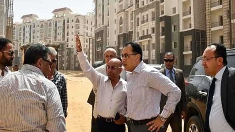 رئيس الوزراء يتفقد