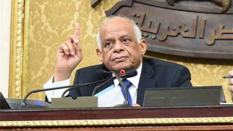 النواب يناقش عددا