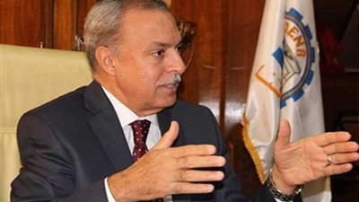 محافظ قنا : غلق مزلقان البوابير 5 أيام لإجراء أعمال التجديدات في خط السكة الحديد