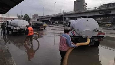 اللواء يوسف يقود حملات شفط المياه من الشوارع والأنفاق في سمنود