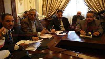 الحسيني: المقاهي مفسدة للأسرة المصرية.. وتحديد مواعيد فتح وغلق ضرورة