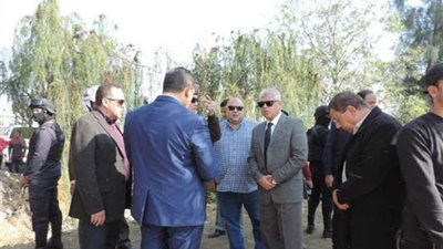 مدير أمن البحيرة يتفقد حملات إزالة التعديات بإيتاي البارود وكوم حمادة.. 