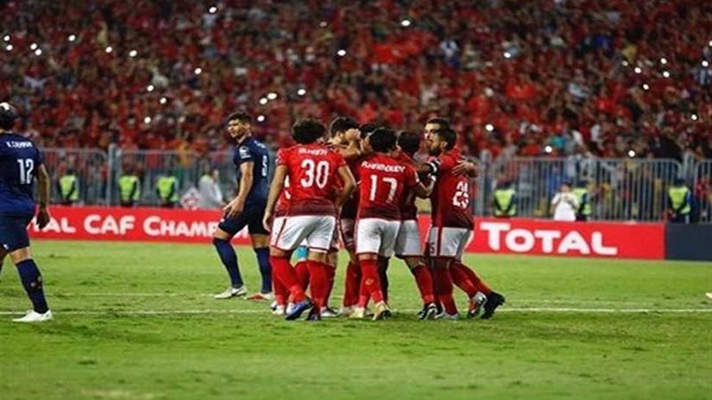 الأهلي يجدد مفاوضاته