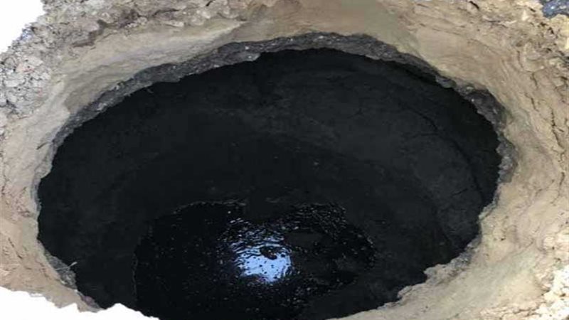 هبوط أرضي بطريق ميت