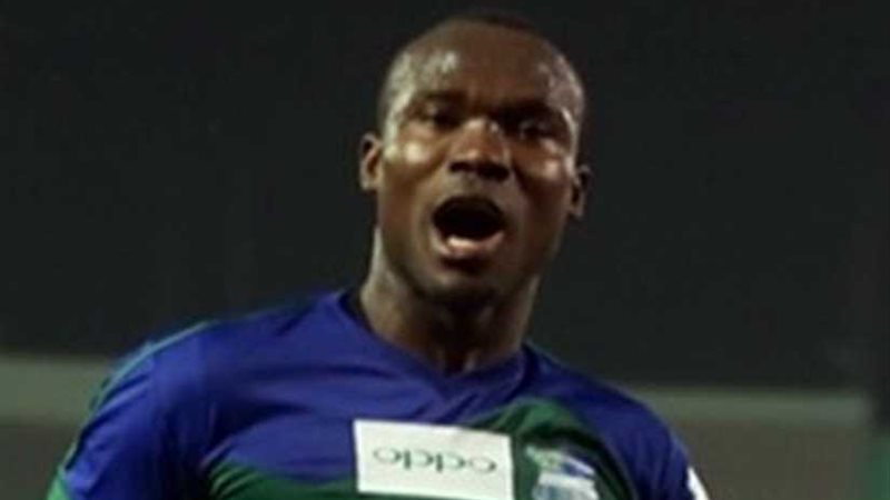 هاتريك أنطوي يقود