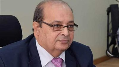 قدرى اسماعيل: الرئيس السيسى أخرج مصر من عنق الزجاجة