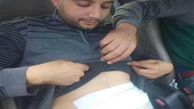 جزار يطعن طبيبا بيطريا.. اعترض على ذبح بقرة مصابة بالسل