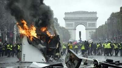 أعمال تخريب في فرنسا تشبه ما شهده عدد من البلدان العربية