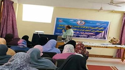 دورة تدريبية على البرنامج الموسع للتطعيمات للعاملين بالطب الوقائي بـ