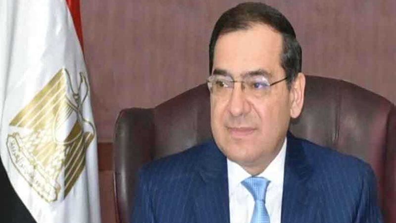 وزير البترول يبحث