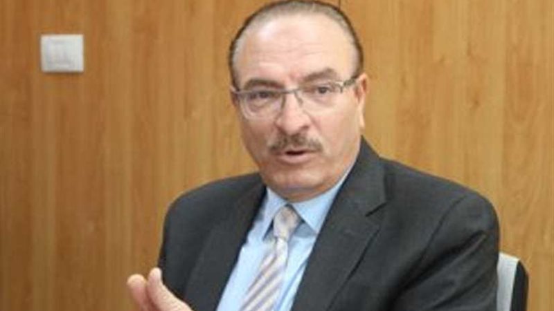 إحالة 10 موجهين عموم