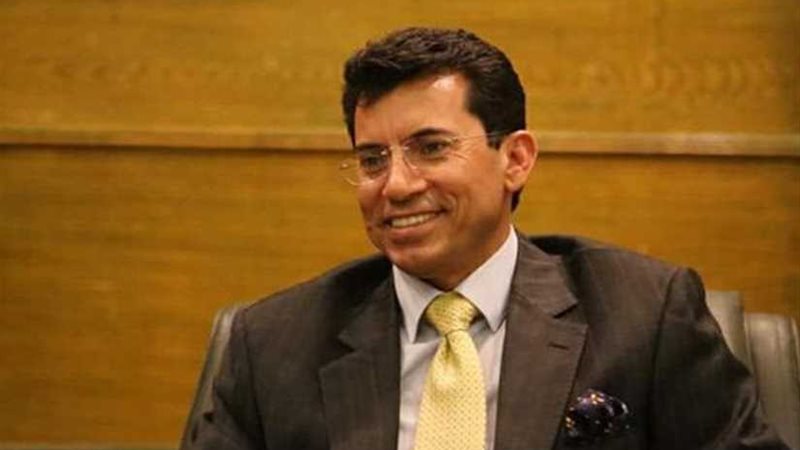 وزير الرياضة يلتقي