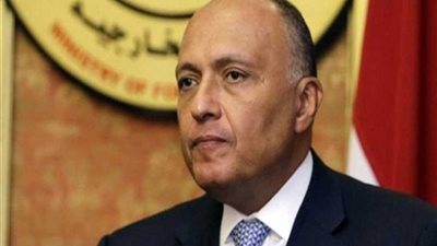 وزير الخارجية يصل إلى الكويت لترأس وفد مصر في اللجنة المشتركة غدا