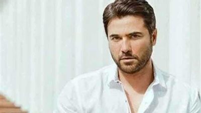 إصابة أحمد عز في 