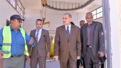 محافظ أسيوط يتفقد محطة معالجة الصرف الصحي بقرية الزرابي