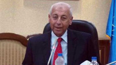 محافظ أسوان: 50 أتوبيسا لخدمة طلاب جامعة أسوان