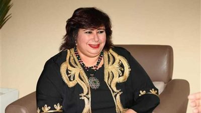 وزيرة الثقافة تبحث تعزيز التعاون مع نظيرها المغربي