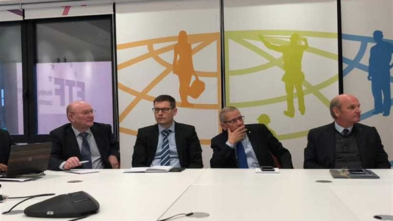 الاستفادة من الخبرات