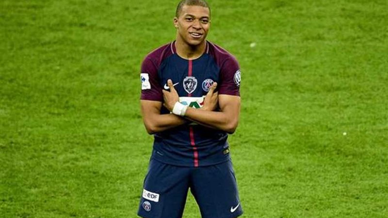 الفرنسي مبابي أفضل